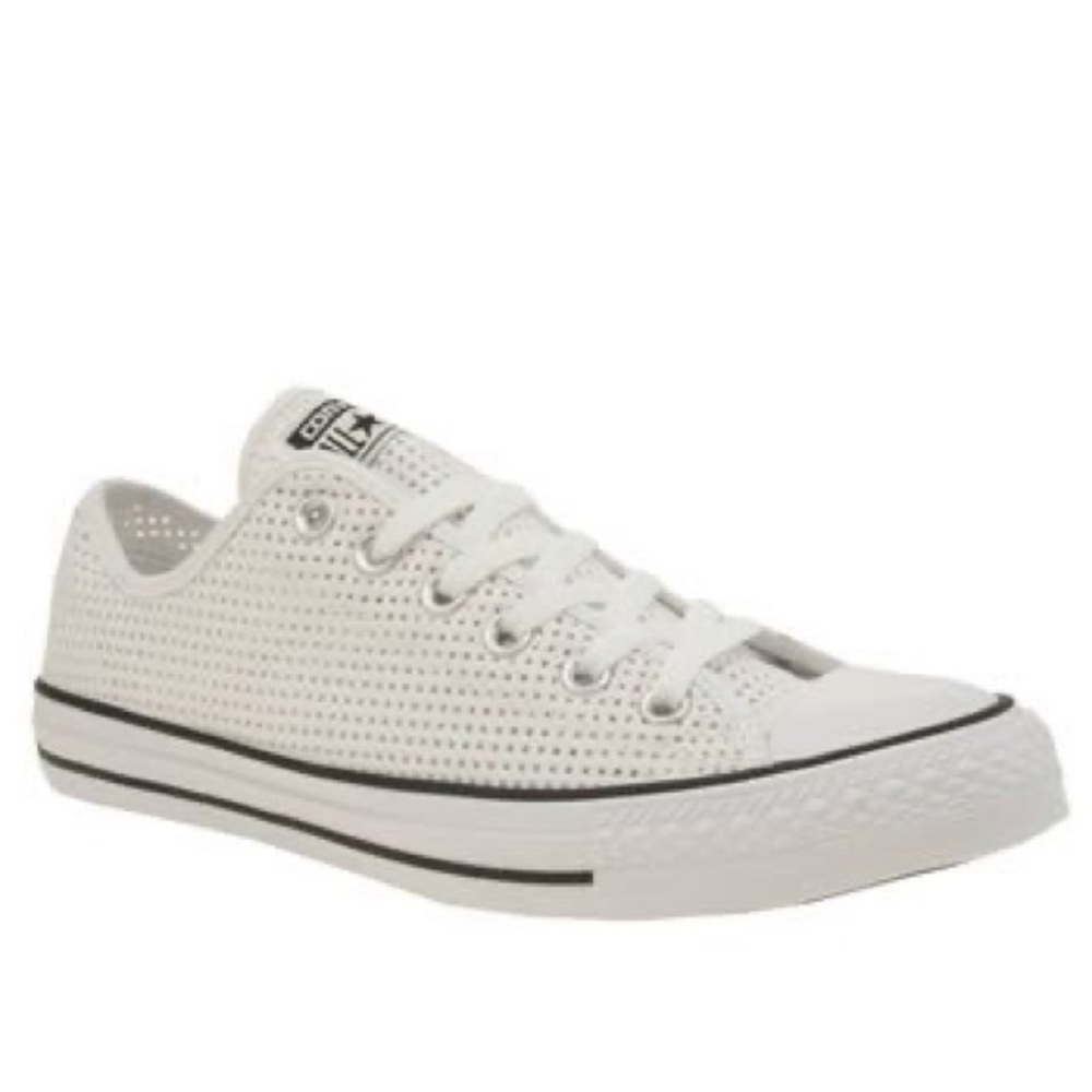 Converse Chuck Taylor Sneakers, Off White Colour, Perforated. Size 6.5 Womens